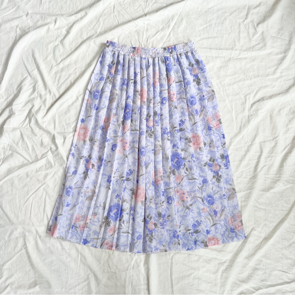 Purple floral pleated skirt